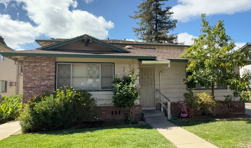 1210 and 1220 Juniper Drive two 4 Units Multi Family Apartment Complex For Sale in Gilroy