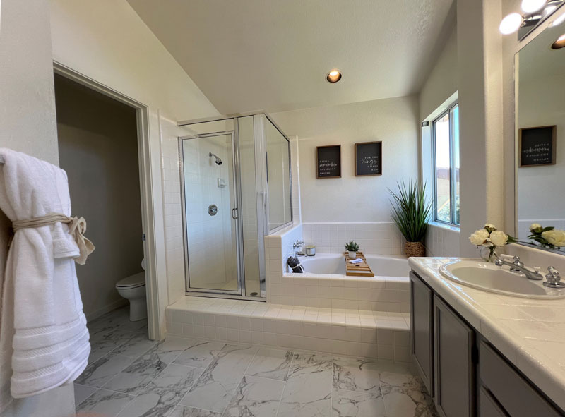 3245 Estrella del Mar Way Master Bathroom